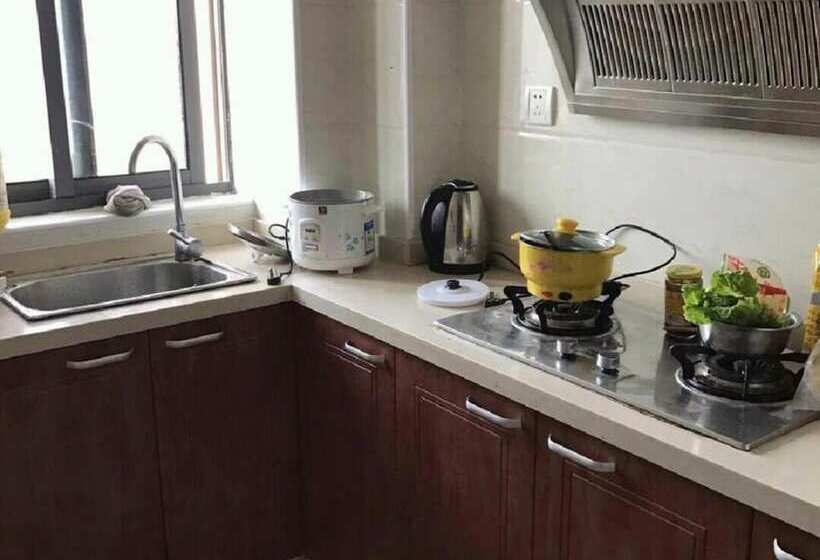 Shanghai Yuelai Guest House   Hostel