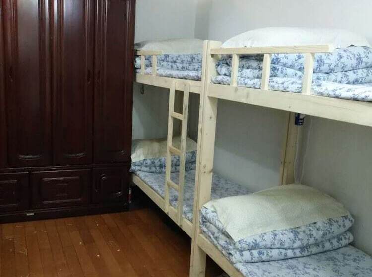 Shanghai Yuelai Guest House   Hostel
