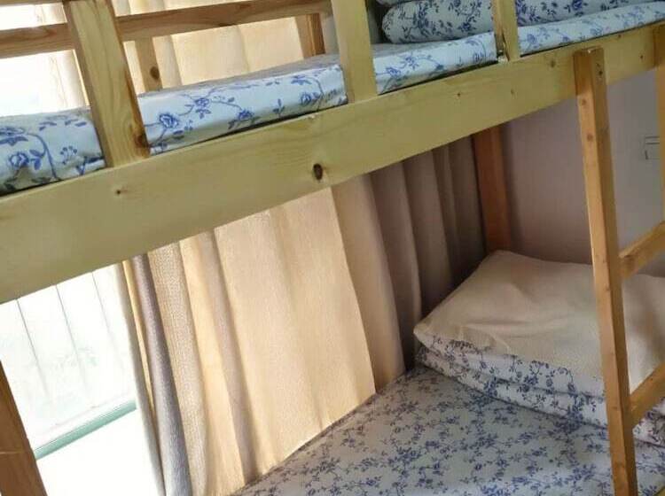 Shanghai Yuelai Guest House   Hostel