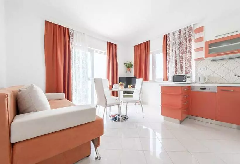 Apartmani Nikolina