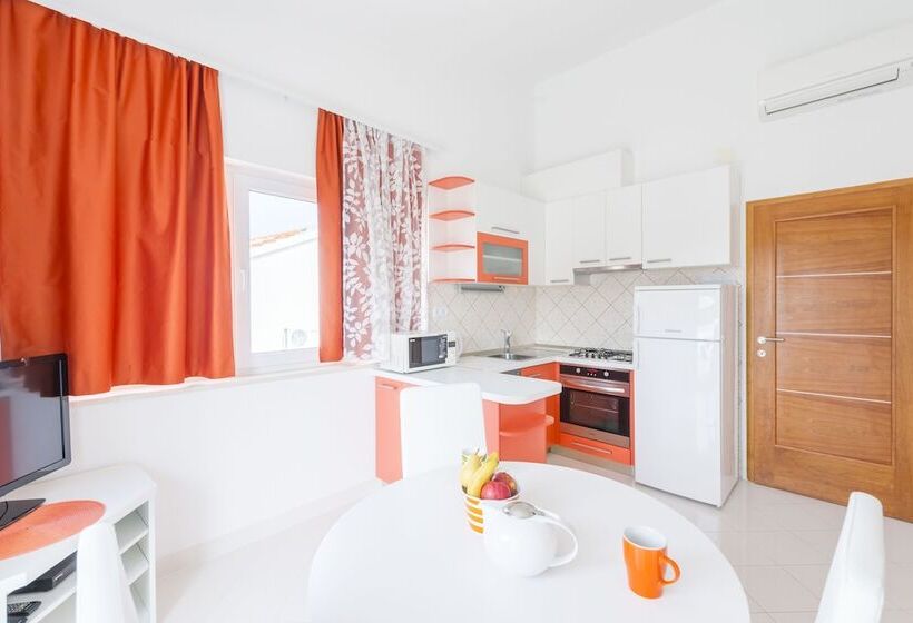 Apartmani Nikolina