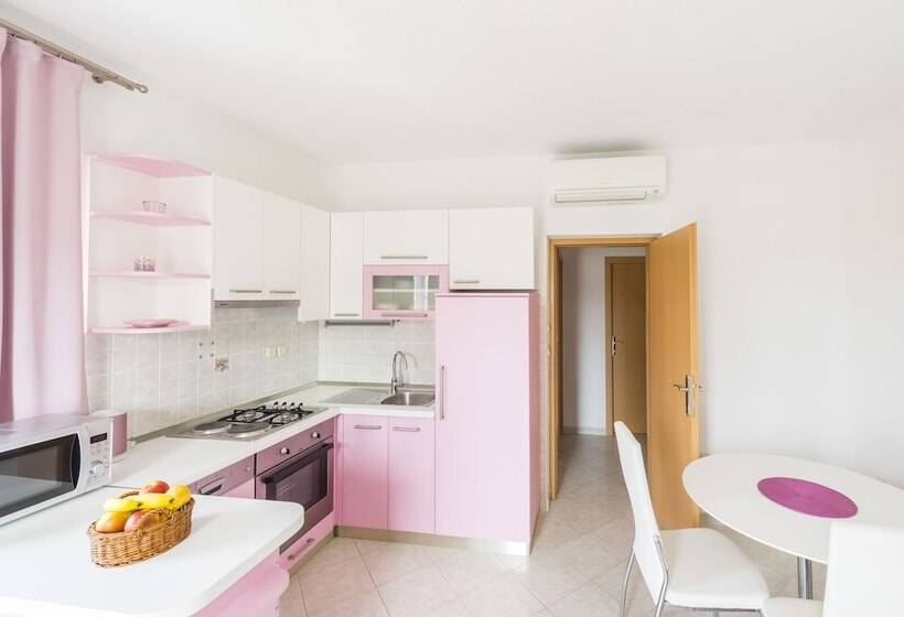 Apartmani Nikolina