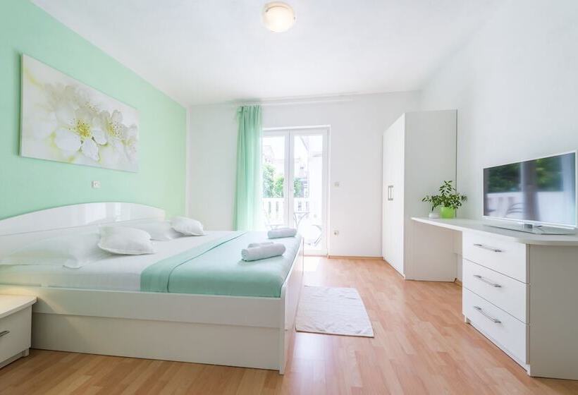 Apartmani Nikolina