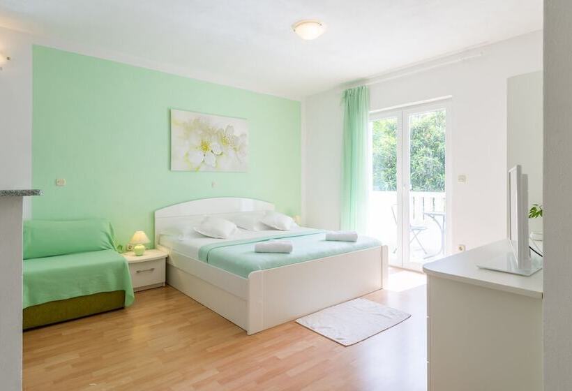 Apartmani Nikolina