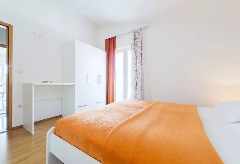 Apartmani Nikolina