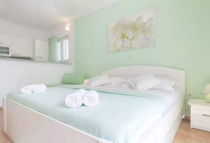 Apartmani Nikolina