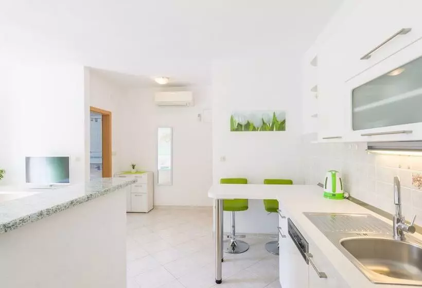 Apartmani Nikolina