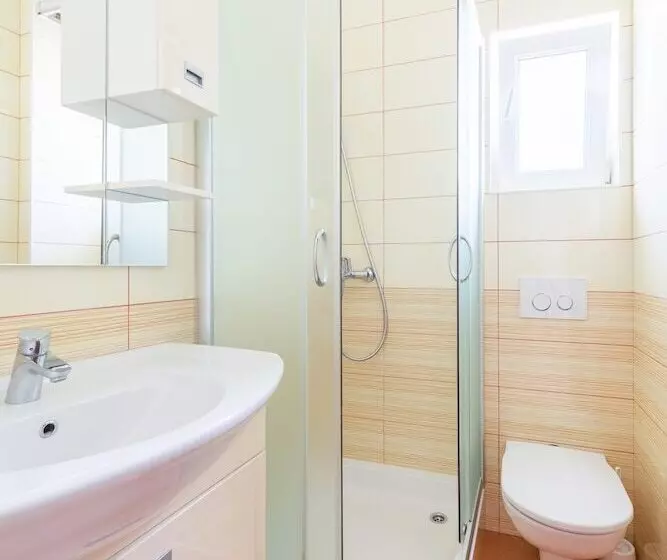 Apartmani Nikolina