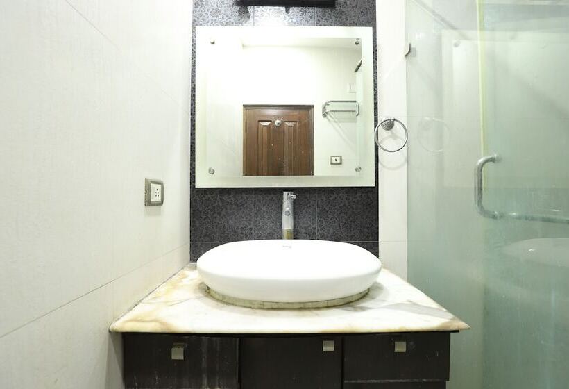 مبيت وإفطار Livia Residency