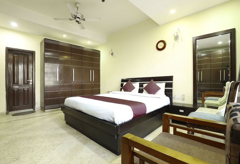 مبيت وإفطار Livia Residency