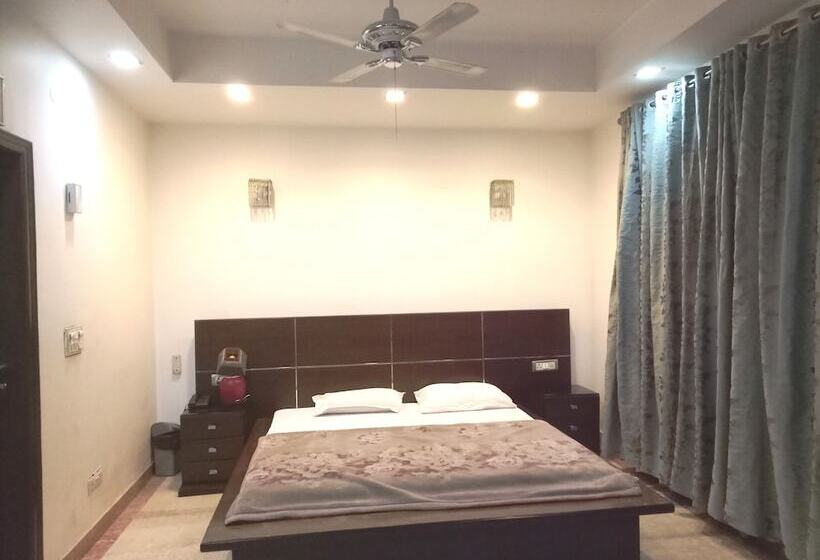 مبيت وإفطار Livia Residency