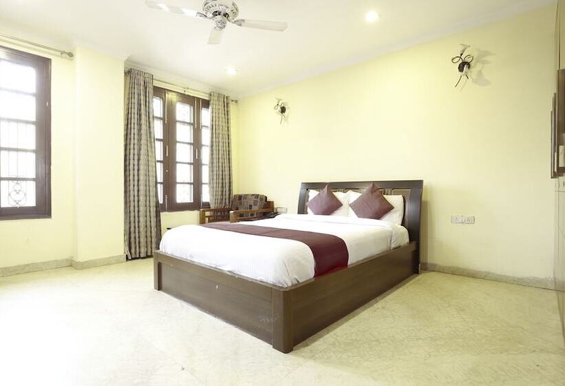 مبيت وإفطار Livia Residency