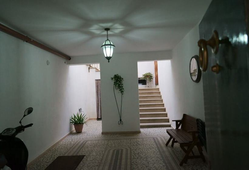 مبيت وإفطار Palazzo Barba