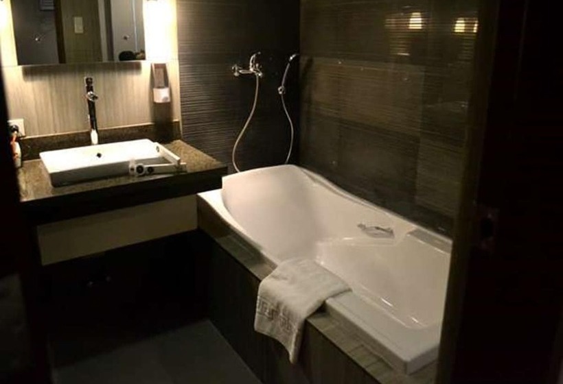 בית מלון כפרי Executive Lofts By Mystique Lane