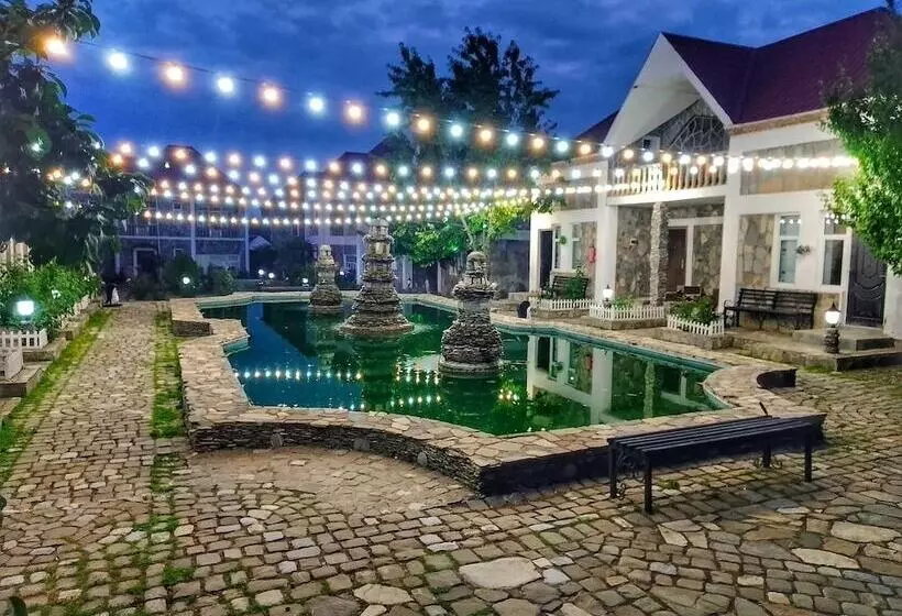هتل F Garden