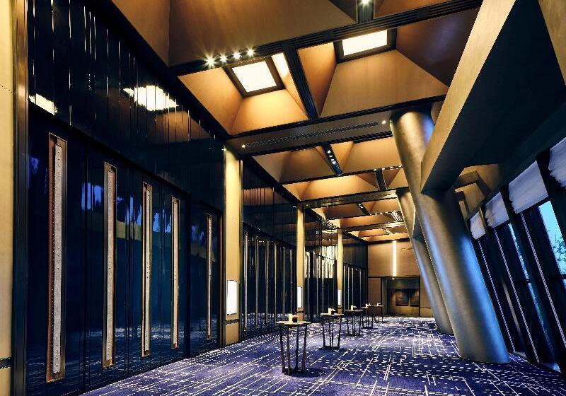 Hotel Intercontinental Shanghai Wonderland By Ihg