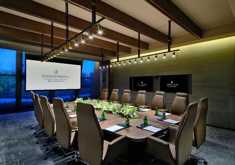 Hotel Intercontinental Shanghai Wonderland By Ihg