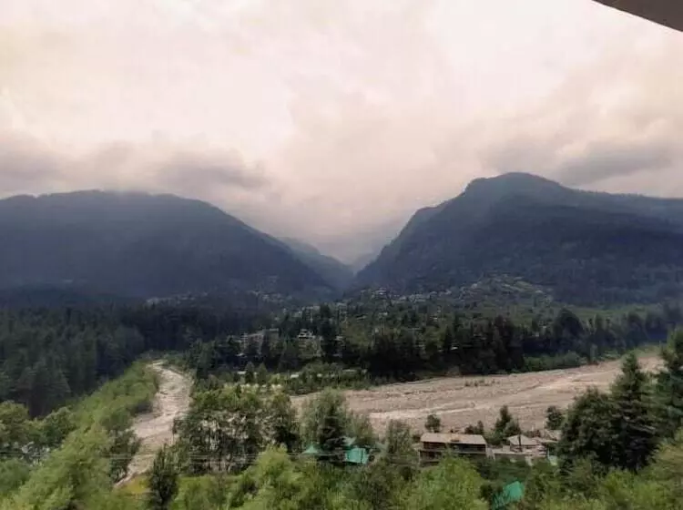 ホテル Manali Jain Cottage