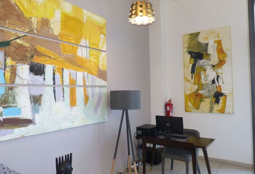 Relax Hotel Casa Voyageurs