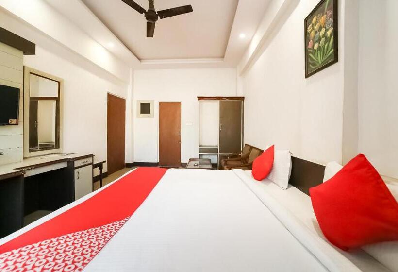 בית מלון כפרי Utsav