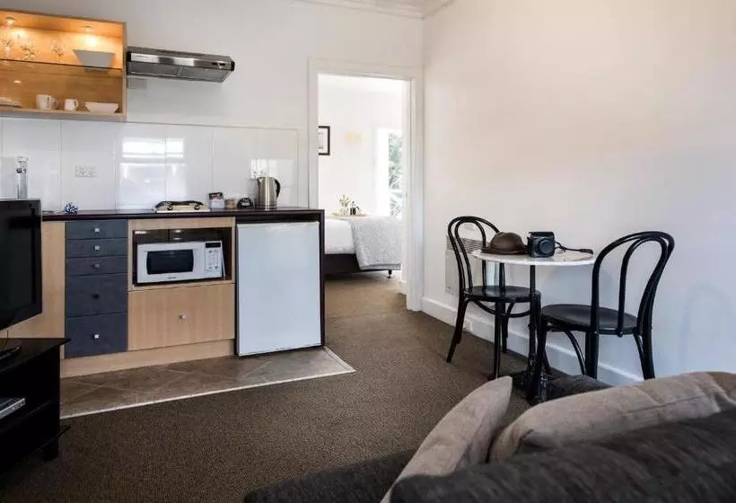 Lake Daylesford Apartment 6