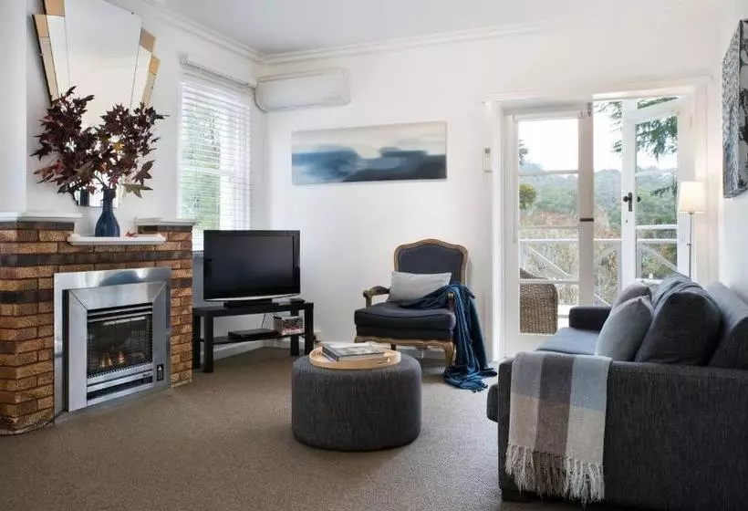 Lake Daylesford Apartment 6