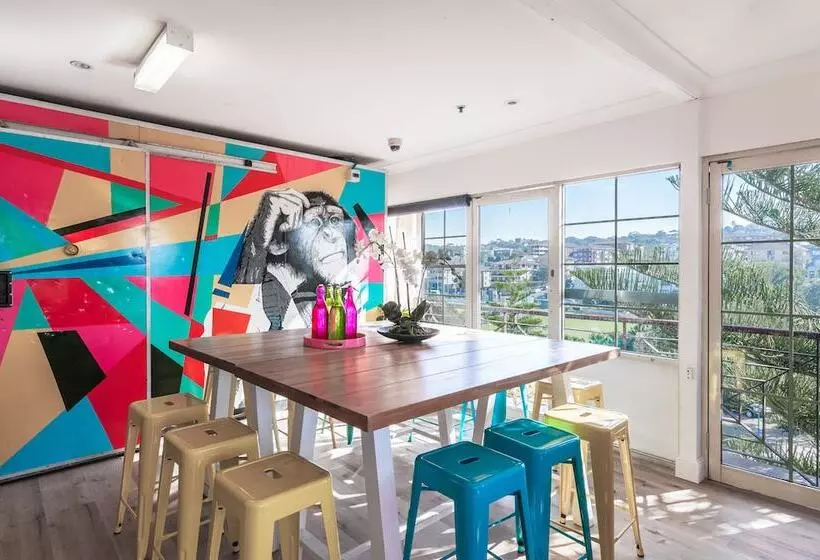 Mad Monkey Hostel Coogee Beach