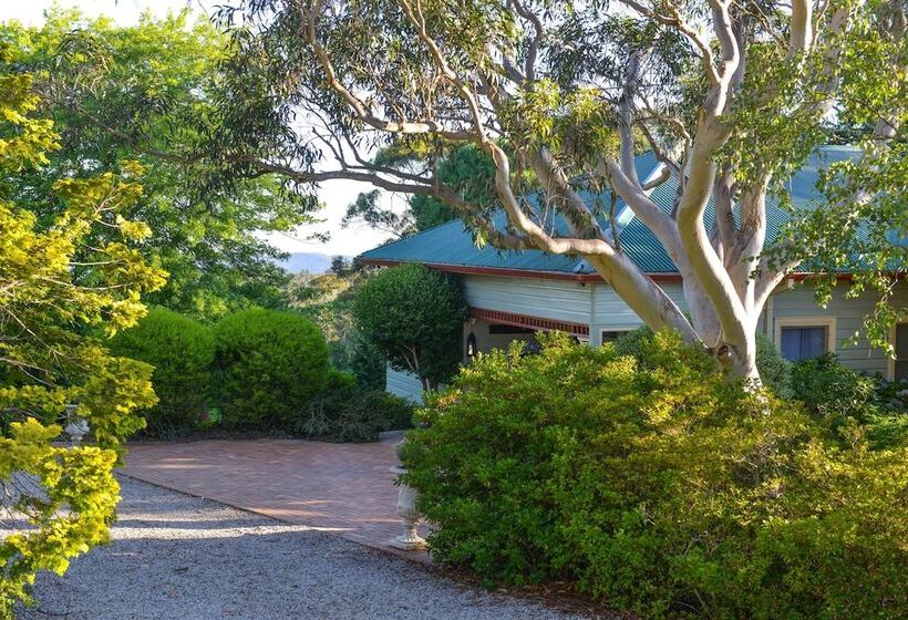 Chatelaine Valley Views