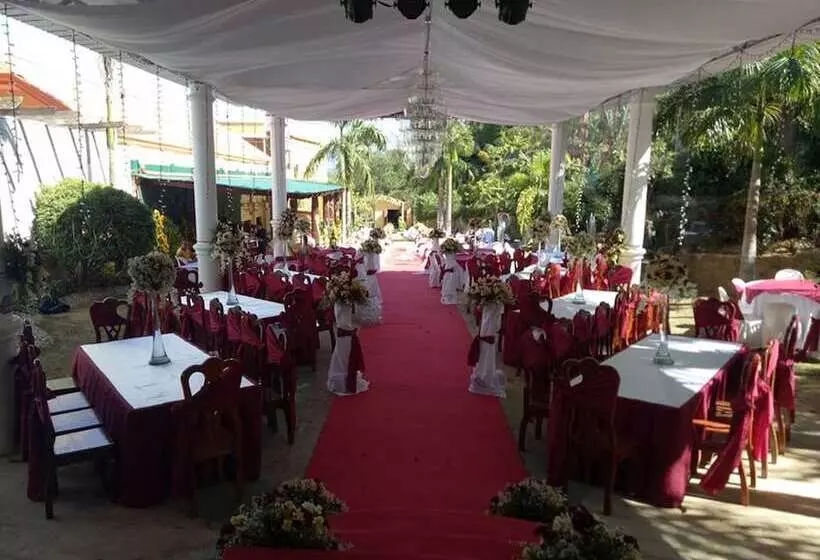 هتل Gertes Resort &