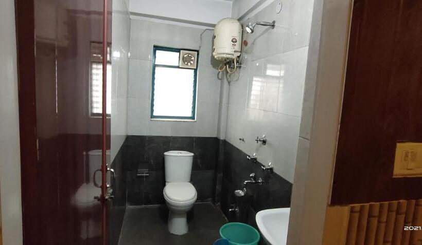 هتل Royal Residency