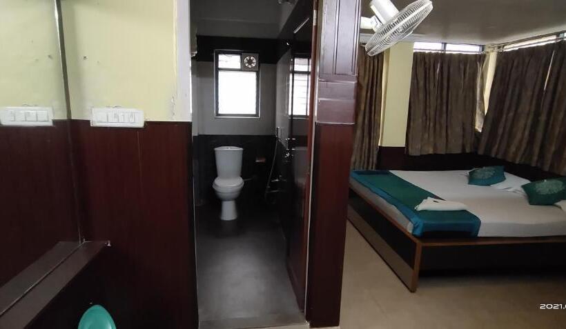 هتل Royal Residency