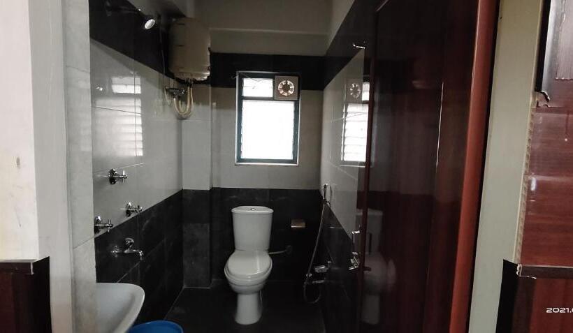 هتل Royal Residency