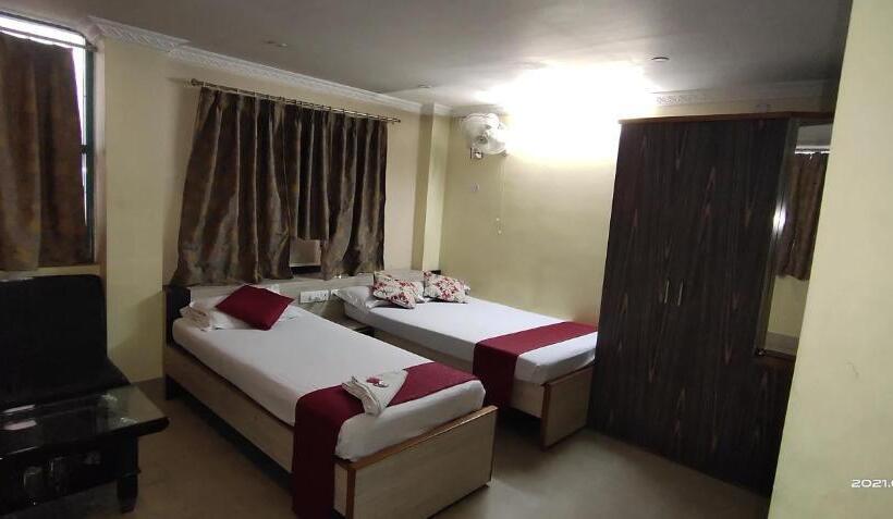 هتل Royal Residency