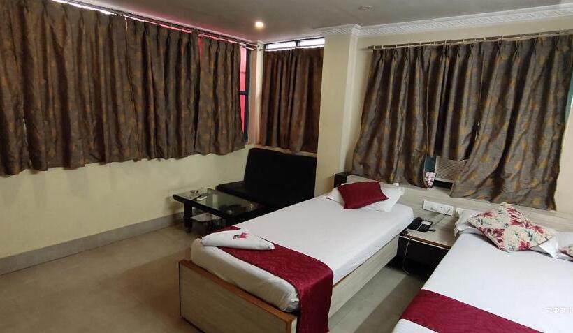 هتل Royal Residency