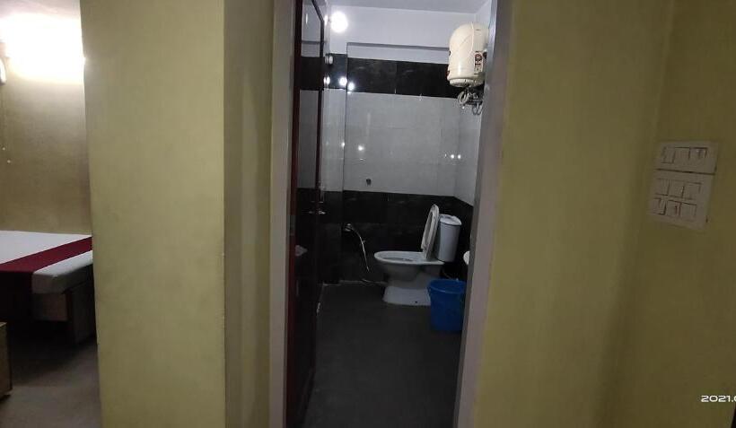 هتل Royal Residency