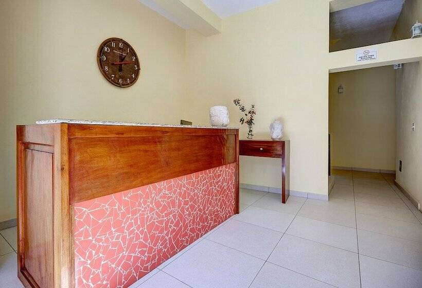 Hotelli L'auberge Du Vieux Port