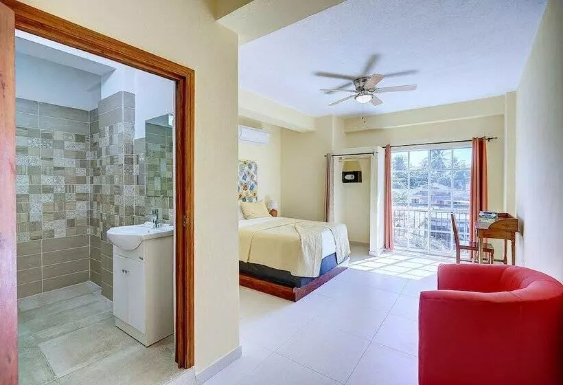 هتل L'auberge Du Vieux Port