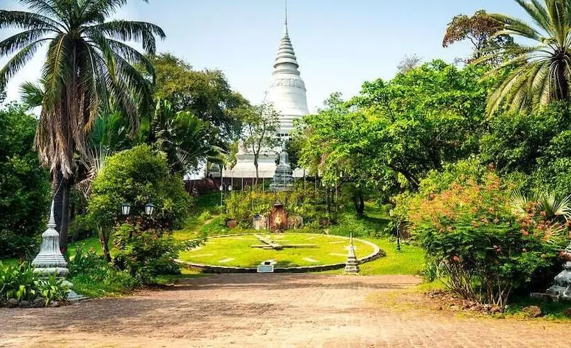 Lcs Hotel & Apartment