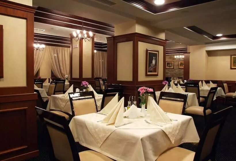 ホテル Shiroka Laka