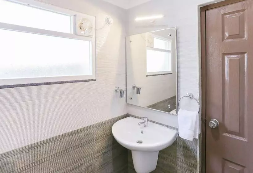 ホテル Treebo Sandpipers Kushalnagar