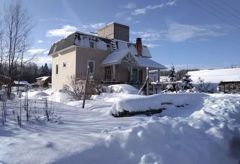 ペンション Canadian Corner