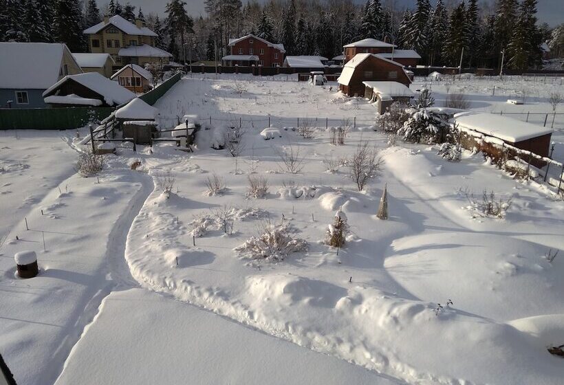 פנסיון Canadian Corner