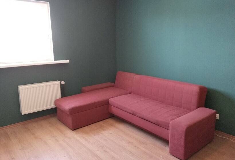 פנסיון Canadian Corner