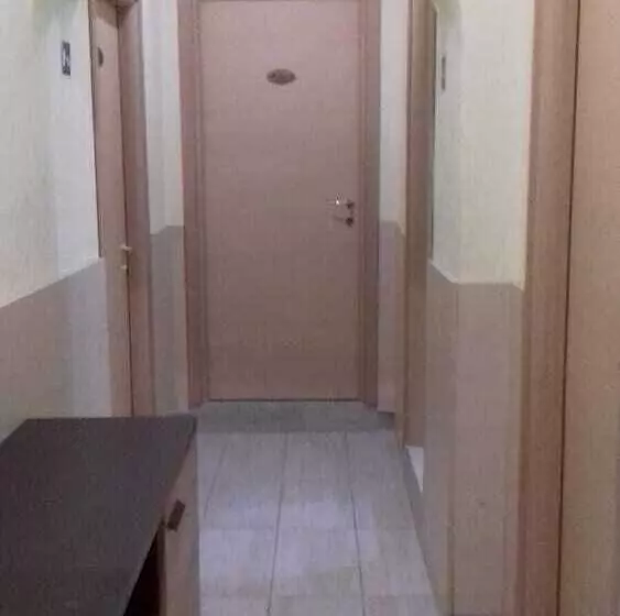 پانسیون Guest House Hola Roma