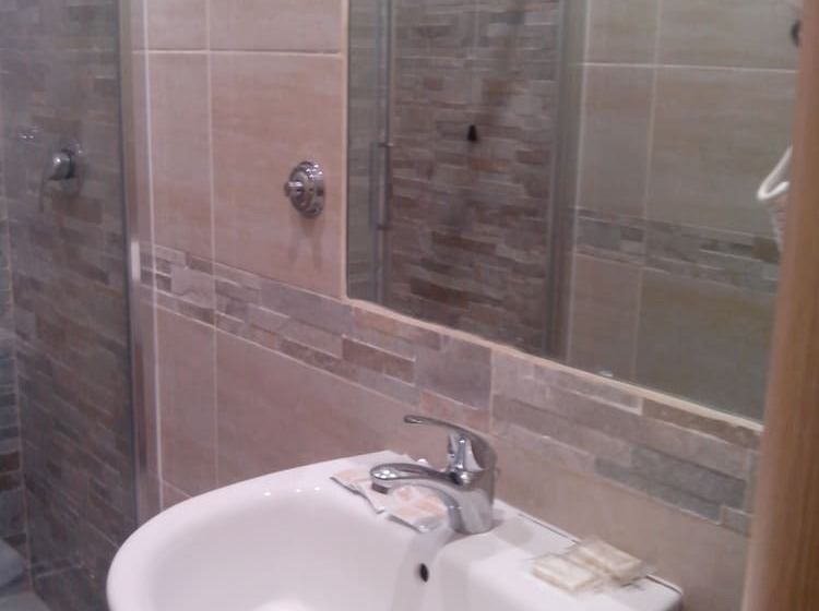 پانسیون Guest House Hola Roma