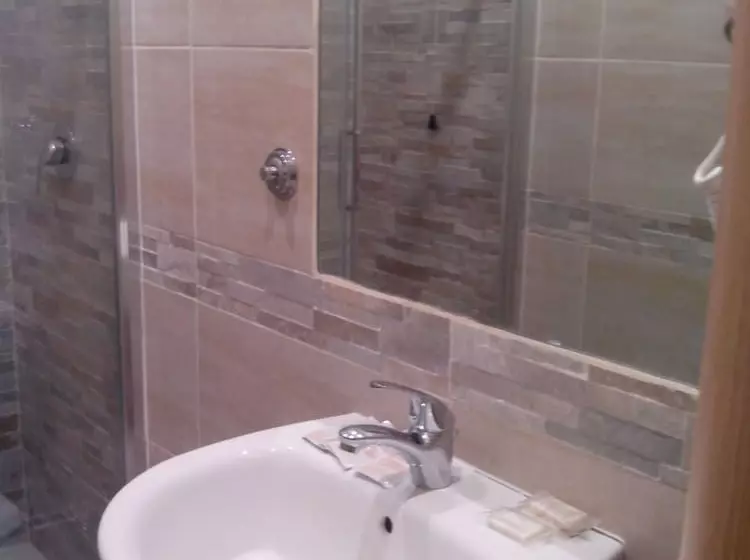 پانسیون Guest House Hola Roma