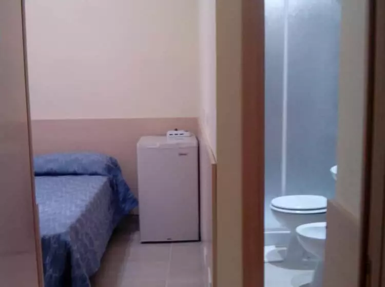 پانسیون Guest House Hola Roma
