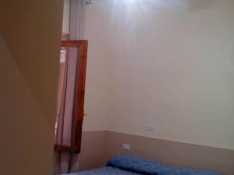 پانسیون Guest House Hola Roma