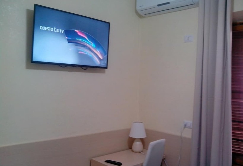 پانسیون Guest House Hola Roma