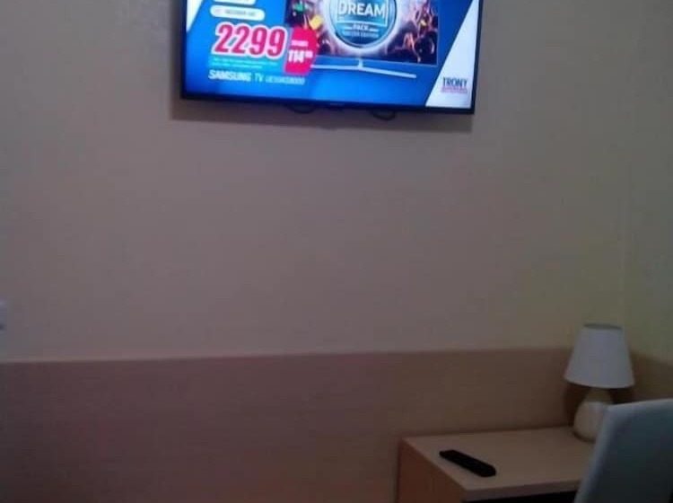 پانسیون Guest House Hola Roma